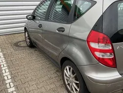 Grau Gebraucht 2006 Mercedes A170 Kleinwagen | 1.600 € (Guter Preis)