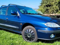Blau Gebraucht 2002 Renault Mégane GrandTour Kombi | 1.700 €