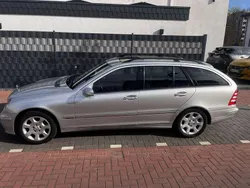 Silber Gebraucht 2004 Mercedes C220 Kombi | 3.500 €