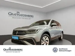 Silber Gebraucht 2024 VW Tiguan Allspace Life SUV | 35.444 € (Guter Preis)
