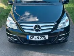 Schwarz Gebraucht 2009 Mercedes B200 Van / Kleinbus | 4.200 € (Guter Preis)