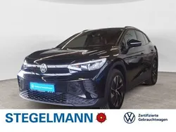 Grenadillschwarz metallic Gebraucht 2024 VW ID.4 Pro SUV | 37.790 € (Superpreis)