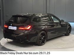 Schwarz metallic (black sapphire metallic) Gebraucht 2023 BMW 320 M Sport Kombi | 37.890 € (Fairer Preis)