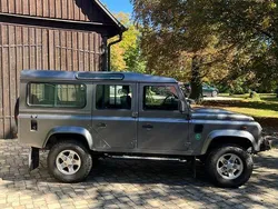 Grau Gebraucht 2010 Land Rover Defender S SUV | 41.000 € (Fairer Preis)