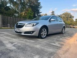 Silber Gebraucht 2015 Opel Insignia Kombi | 9.950 € (Etwas zu teuer)