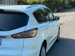 Weiß Gebraucht 2019 Ford S-MAX S Van / Kleinbus | 15.999 €