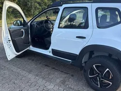 Schwarz Gebraucht 2011 Dacia Duster SUV | 8.000 € (Teuer)