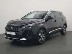 Schwarz Gebraucht 2023 Peugeot 5008 Allure Van / Kleinbus | 23.890 € (Fairer Preis)