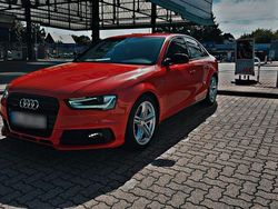 Rot Gebraucht 2015 Audi A4 S-Line Limousine | 16.500 € (Fairer Preis)