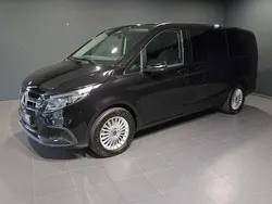 Obsidianschwarz metallic Gebraucht 2024 Mercedes EQV300 Van / Kleinbus | 50.670 € (Fairer Preis)
