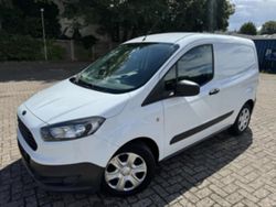 Frostweiß Gebraucht 2015 Ford Transit Van / Kleinbus | 8.450 € (Fairer Preis)