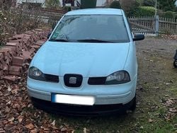 Weiß Gebraucht 2002 Seat Arosa Kleinwagen | 750 € (Guter Preis)