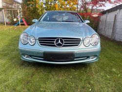 Blau Gebraucht 2002 Mercedes CLK240 Coupé | 3.100 € (Fairer Preis)