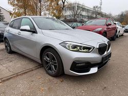 Glaciersilber metallic Gebraucht 2019 BMW 118 Sport Line Kleinwagen | 15.990 € (Fairer Preis)