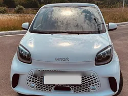 Weiß Gebraucht 2020 Smart ForFour Electric Drive Kleinwagen | 9.999 € (Fairer Preis)