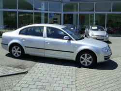Silber metallic Gebraucht 2005 Skoda Superb Limousine | 7.500 €