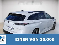 Weiß metallic Gebraucht 2024 Peugeot 308 GT Kombi | 23.820 € (Superpreis)