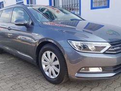 Grau metallic Gebraucht 2016 VW Passat Kombi | 13.850 € (Fairer Preis)