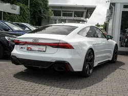 Gletscherweiß metallic Gebraucht 2024 Audi RS7 Sportback Performance Kleinwagen | 120.840 € (Guter Preis)