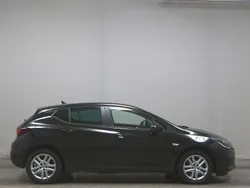 Schwarz Gebraucht 2022 Opel Astra Edition Limousine | 12.980 € (Guter Preis)