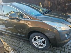 Braun Gebraucht 2010 Peugeot 3008 SUV | 3.600 € (Etwas zu teuer)