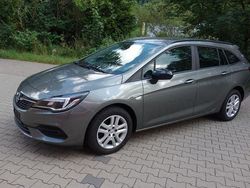 Quarz grau Gebraucht 2021 Opel Astra Edition Kombi | 14.500 € (Guter Preis)