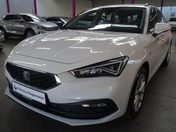 Weiß Gebraucht 2022 Seat Leon ST Style Kombi | 16.249 € (Fairer Preis)