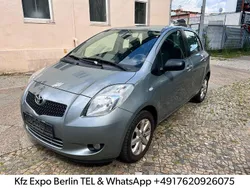 Grau Gebraucht 2008 Toyota Yaris Sol Limousine | 2.999 € (Guter Preis)