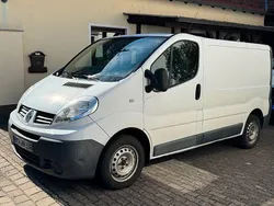 Weiß Gebraucht 2010 Renault Trafic Van | 2.150 €