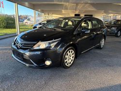 Schwarz Gebraucht 2012 Toyota Avensis Kombi | 3.199 €