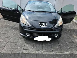 Schwarz Gebraucht 2008 Peugeot 207 CC Cabrio | 1.600 € (Guter Preis)