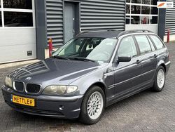 Grau Gebraucht 2002 BMW 318 Executive Kombi | 1.350 € (Guter Preis)