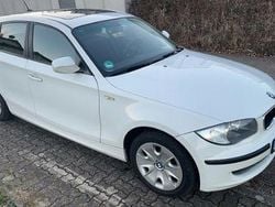 Weiß Gebraucht 2009 BMW 116 Kleinwagen | 2.499 € (Guter Preis)