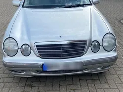 Gebraucht 2001 Mercedes E270 Limousine | 2.800 € (Guter Preis)