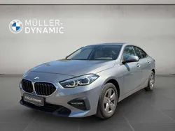 Skyscraper grau Gebraucht 2023 BMW 218 Advantage Coupé | 30.980 € (Etwas zu teuer)