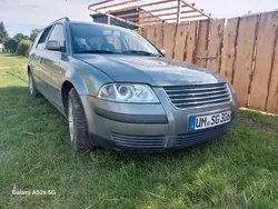 Grau Gebraucht 2002 VW Passat Comfortline Limousine | 1.000 € (Superpreis)