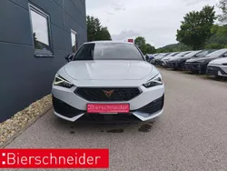 Weiss Gebraucht 2024 Cupra Leon Limousine | 28.490 € (Guter Preis)