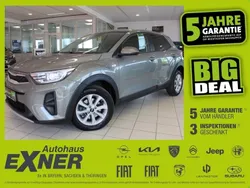 Urbangrün metallic Gebraucht 2023 Kia Stonic Edition 7 SUV | 17.900 € (Guter Preis)