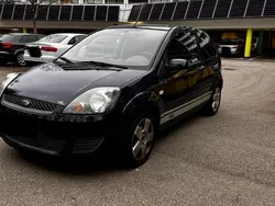 Blau Gebraucht 2008 Ford Fiesta Kleinwagen | 1.600 € (Fairer Preis)
