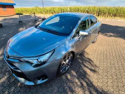 Grau Gebraucht 2016 Toyota Avensis Executive Limousine | 8.400 € (Superpreis)