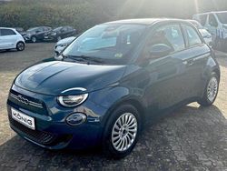 Grün Gebraucht 2023 Fiat 500e Limousine | 23.999 € (Etwas zu teuer)
