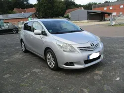 Silber Gebraucht 2009 Toyota Verso Executive Van / Kleinbus | 3.650 € (Guter Preis)