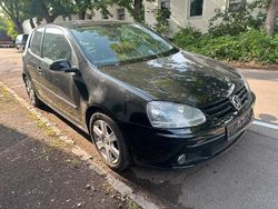 Schwarz Gebraucht 2005 VW Golf V Kleinwagen | 1.750 € (Guter Preis)
