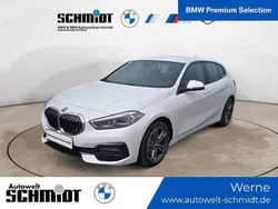 Alpinweiß uni Gebraucht 2022 BMW 118 Sport Line Kleinwagen | 22.290 € (Guter Preis)