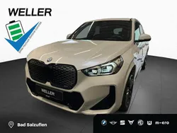 Mineralweiß (weiß) Gebraucht 2024 BMW iX1 M Sport SUV | 40.750 € (Guter Preis)