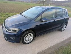 Braun Gebraucht 2017 VW Golf Sportsvan Comfortline Van / Kleinbus | 9.699 € (Guter Preis)