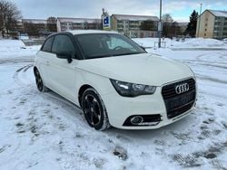 Weiß Gebraucht 2011 Audi A1 Attraction Kleinwagen | 7.190 € (Superpreis)