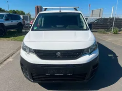 Weiß Gebraucht 2021 Peugeot Partner Premium Van / Kleinbus | 13.500 € (Guter Preis)