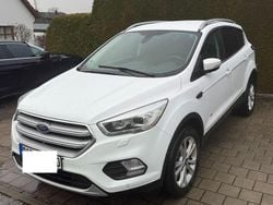 Weiß Gebraucht 2017 Ford Kuga Titanium SUV | 15.400 € (Fairer Preis)