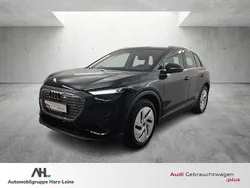 Schwarz Gebraucht 2024 Audi Q4 e-tron Basis SUV | 44.230 €